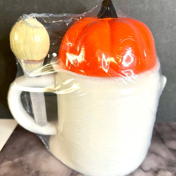 Halloween Ceramic Boo Ghost Mug with Pumpkin Topper Lid + Witch Broom Spoon - Picture 2 of 8